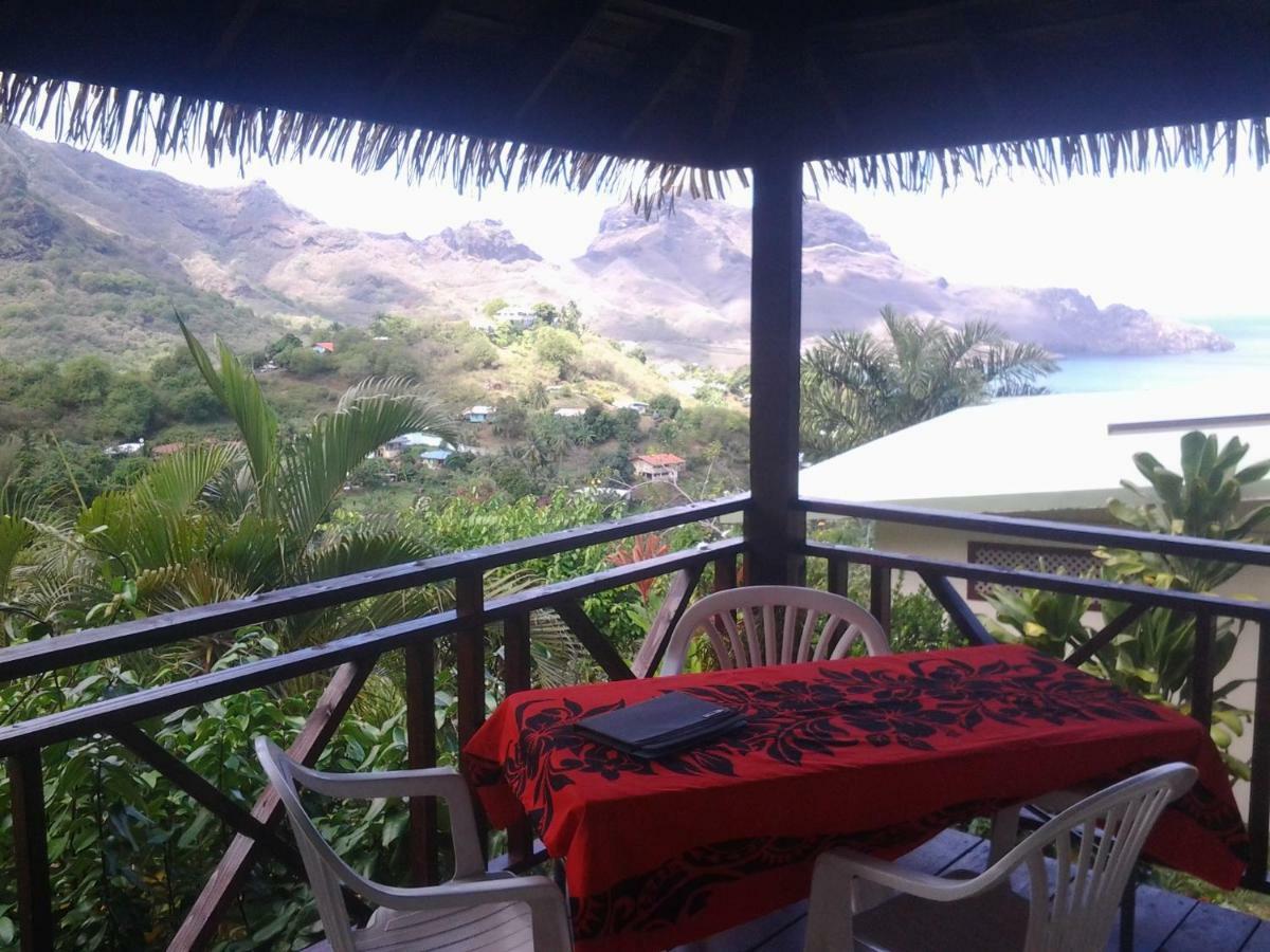 Hotel Fare Manutea Nuku Hiva Exterior foto